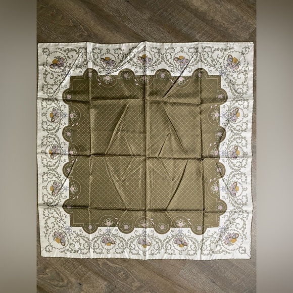 Vintage Alcott & Andrew Silk Scarf - Picture 4 of 9